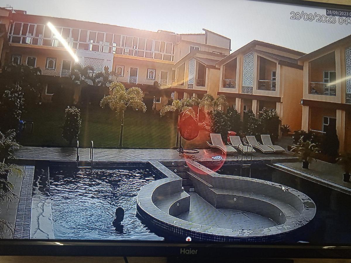 Tampara Resort Chatrapur Kültér fotó